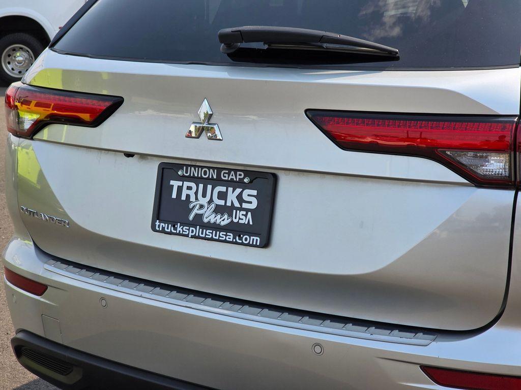 used 2022 Mitsubishi Outlander car, priced at $21,990