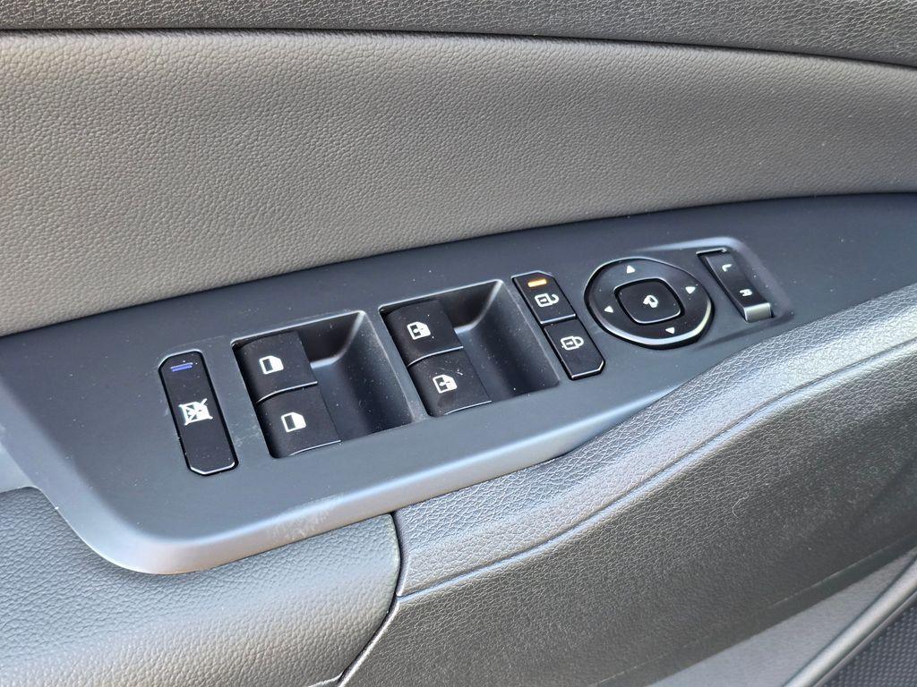 new 2026 Kia Sportage car, priced at $37,006