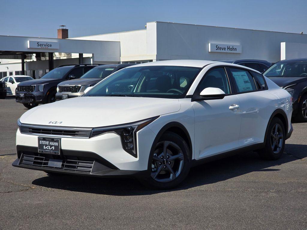 new 2025 Kia K4 car, priced at $24,060