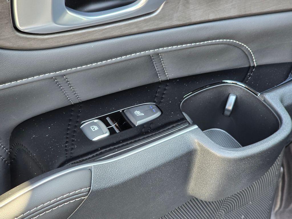 new 2026 Kia Sorento car, priced at $46,035