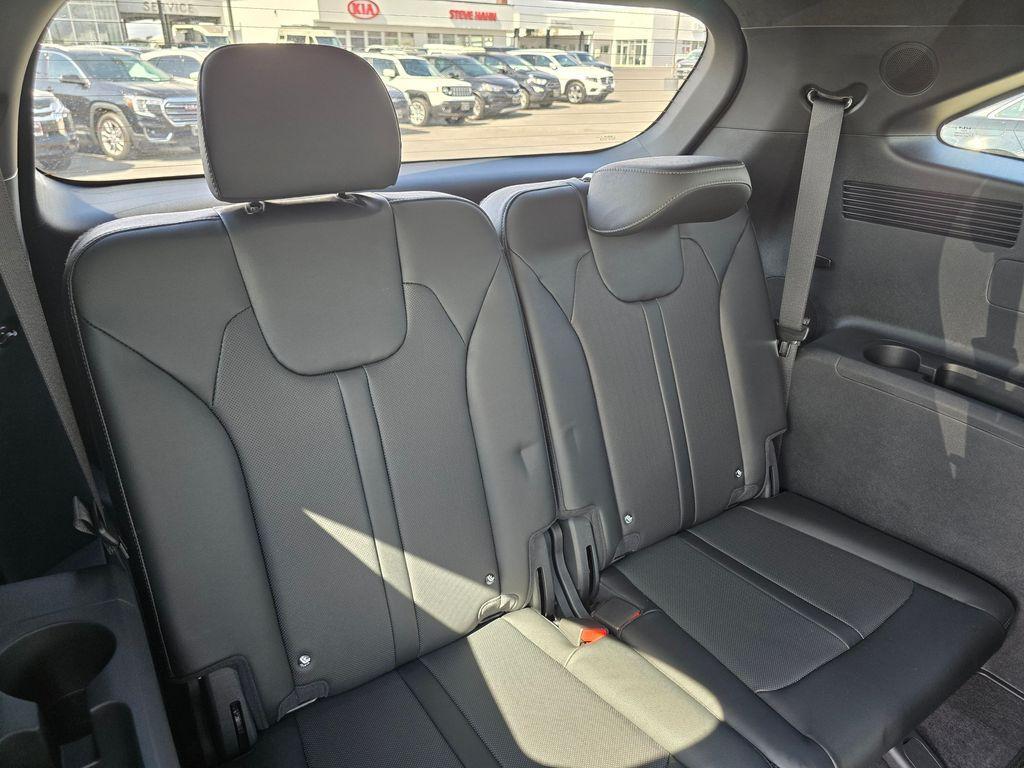 new 2026 Kia Sorento car, priced at $46,035