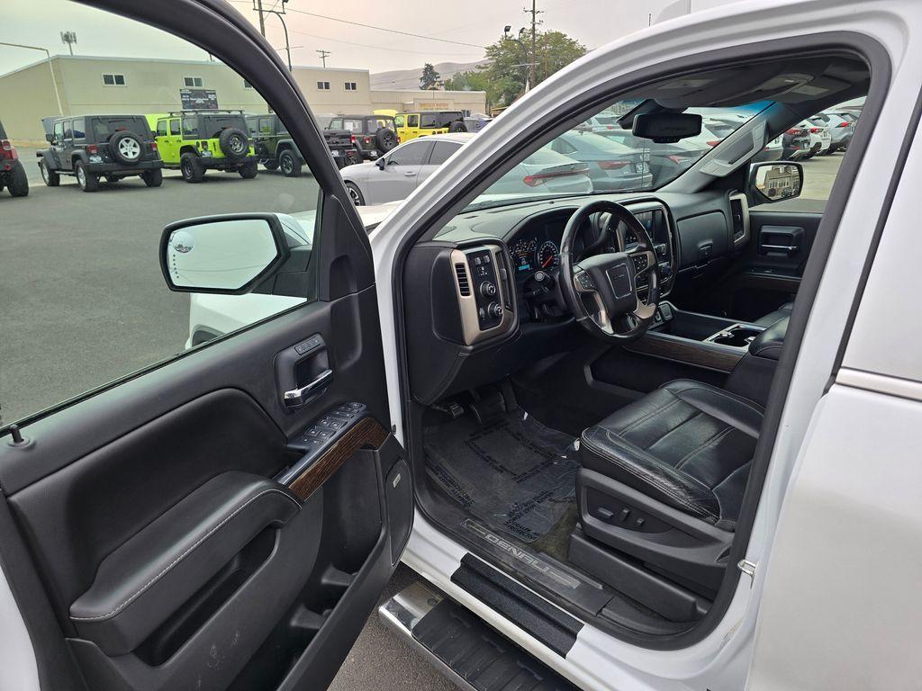 used 2017 GMC Sierra 1500 car, priced at $25,999