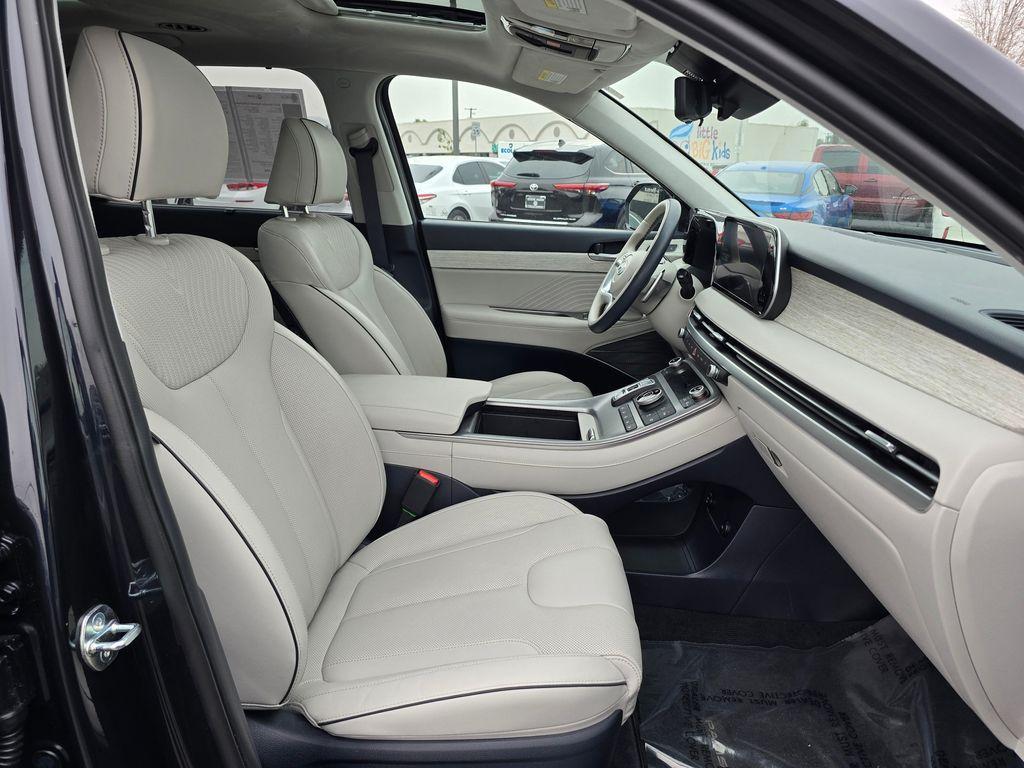 used 2023 Hyundai Palisade car, priced at $41,885