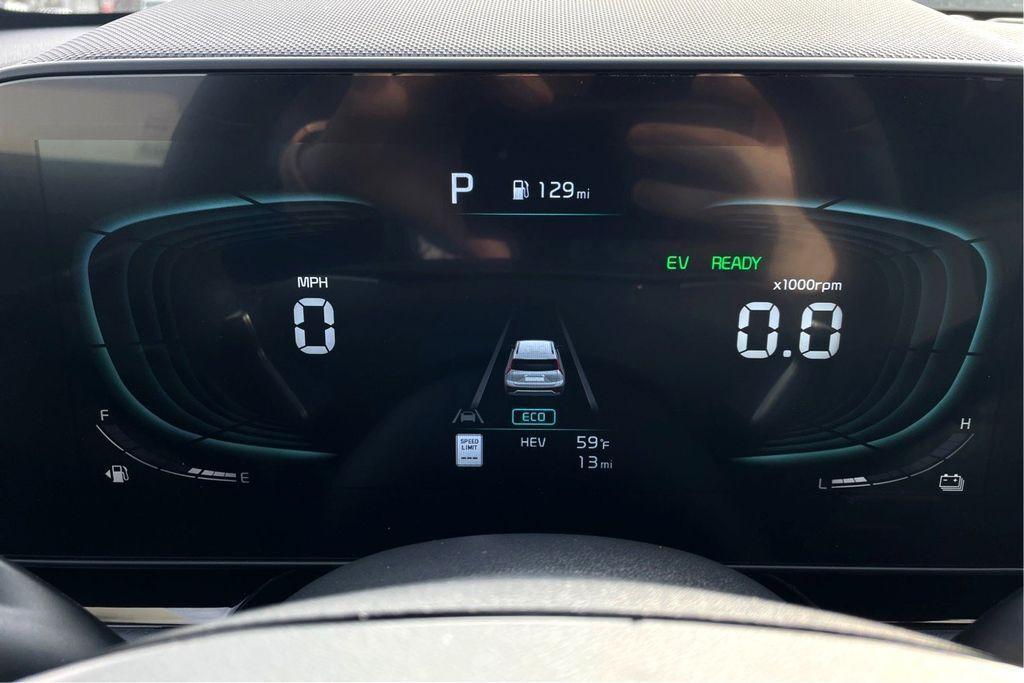 new 2024 Kia Niro Plug-In Hybrid car, priced at $35,649