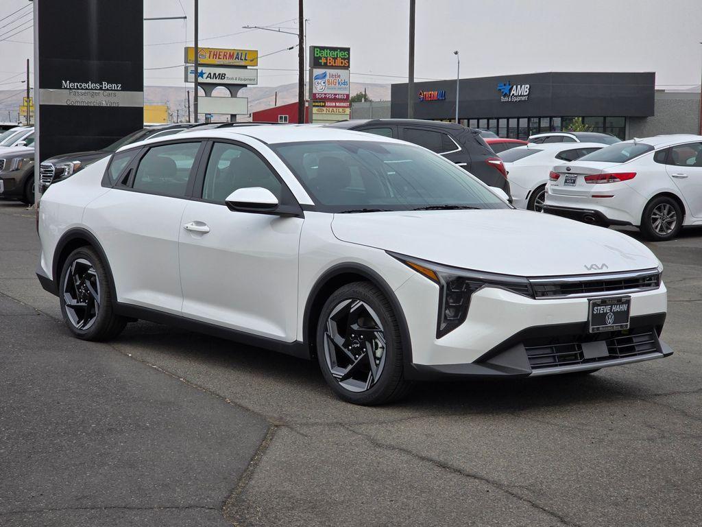 new 2025 Kia K4 car, priced at $24,560