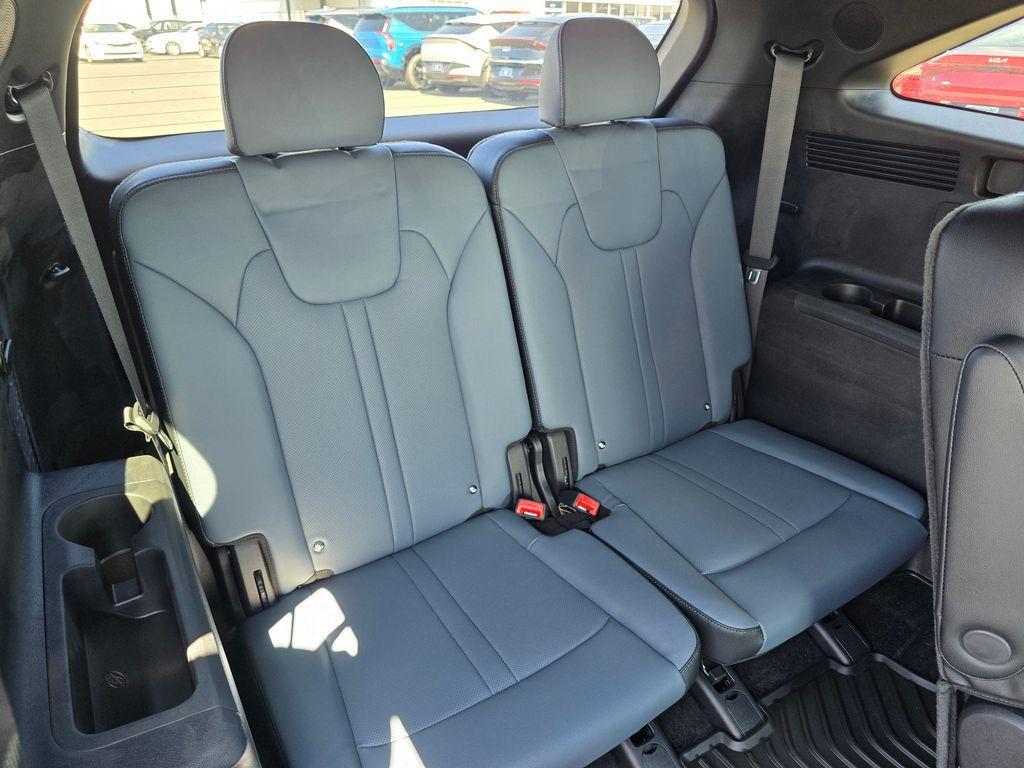 new 2025 Kia Sorento Hybrid car, priced at $46,635