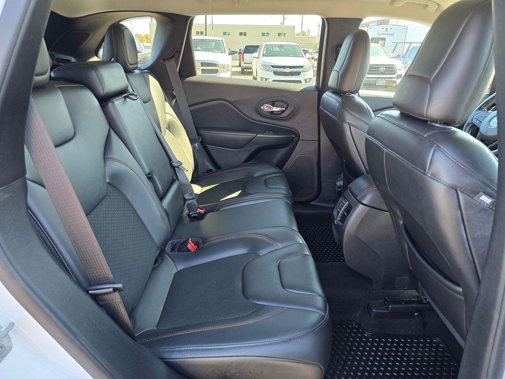 used 2019 Jeep Cherokee car, priced at $19,787