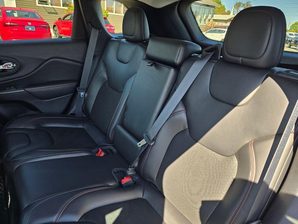 used 2019 Jeep Cherokee car, priced at $19,787