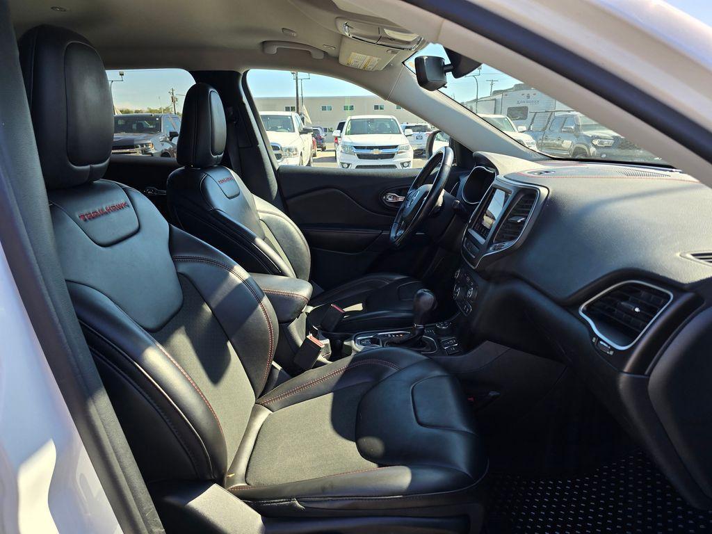 used 2019 Jeep Cherokee car, priced at $19,787