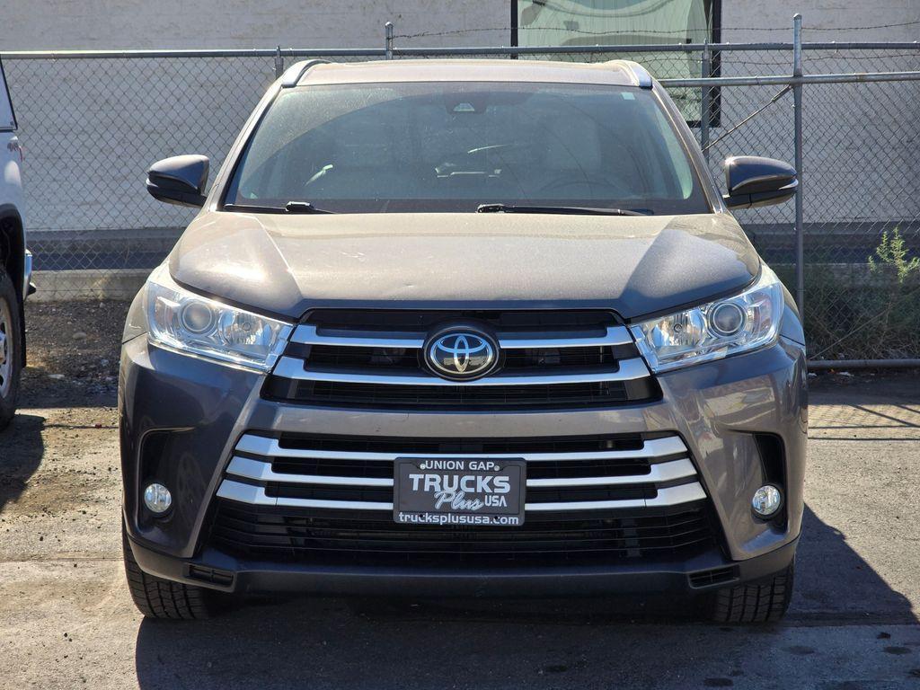 used 2018 Toyota Highlander car, priced at $24,123