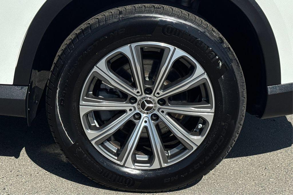 used 2024 Mercedes-Benz GLC 300 car, priced at $41,393