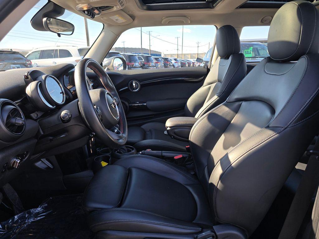 used 2019 MINI Hardtop car, priced at $17,999
