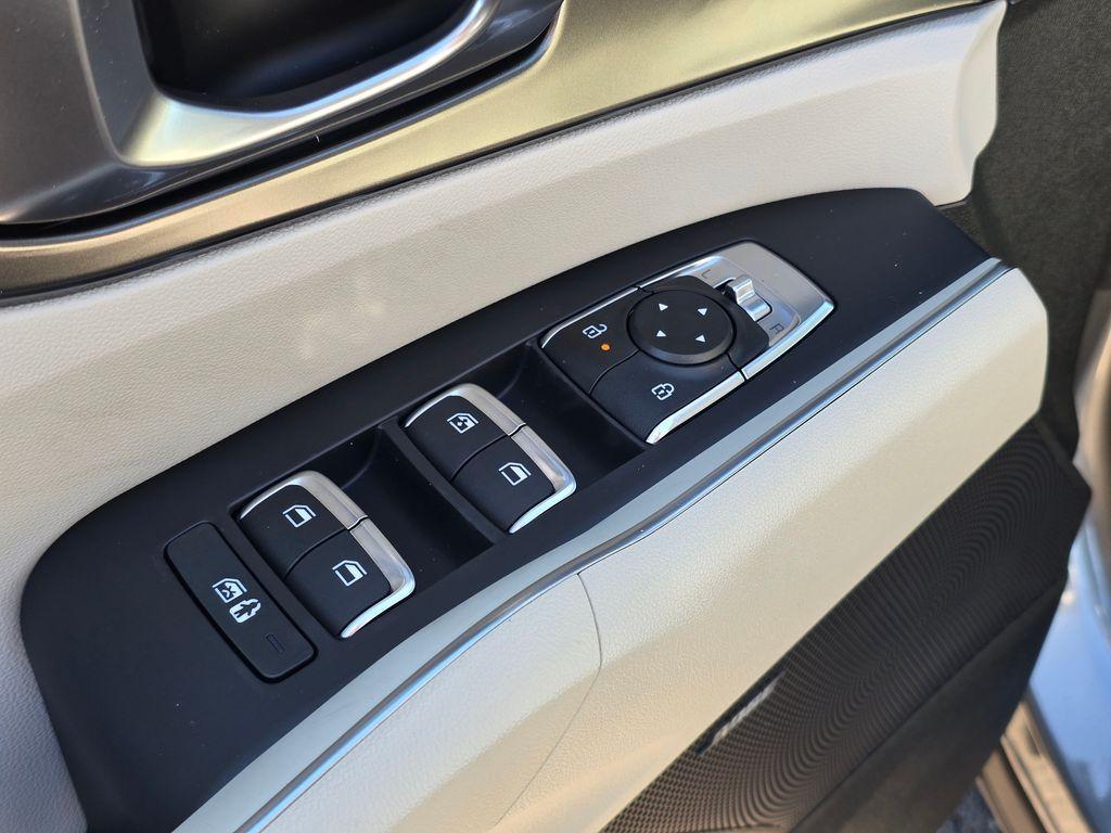 new 2026 Kia Sorento Hybrid car, priced at $43,275