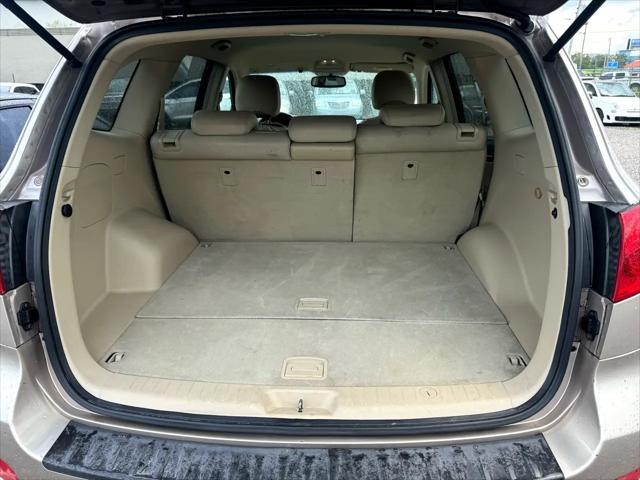 used 2007 Hyundai Santa Fe car, priced at $1,300