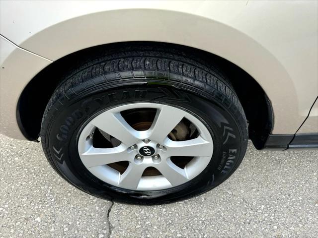 used 2007 Hyundai Santa Fe car, priced at $1,300
