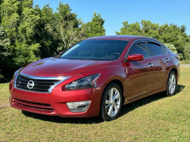 used 2014 Nissan Altima car, priced at $5,500