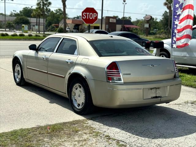 used 2006 Chrysler 300 car, priced at $1,300