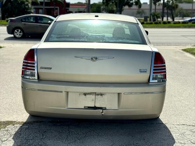used 2006 Chrysler 300 car, priced at $1,300