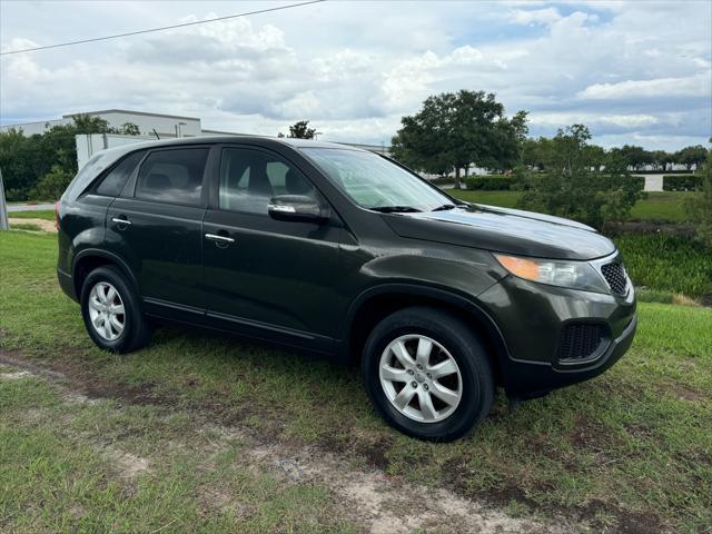 used 2013 Kia Sorento car, priced at $4,400