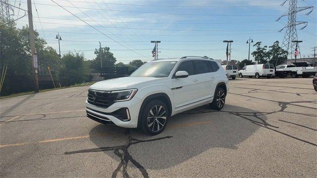 used 2024 Volkswagen Atlas car, priced at $41,897
