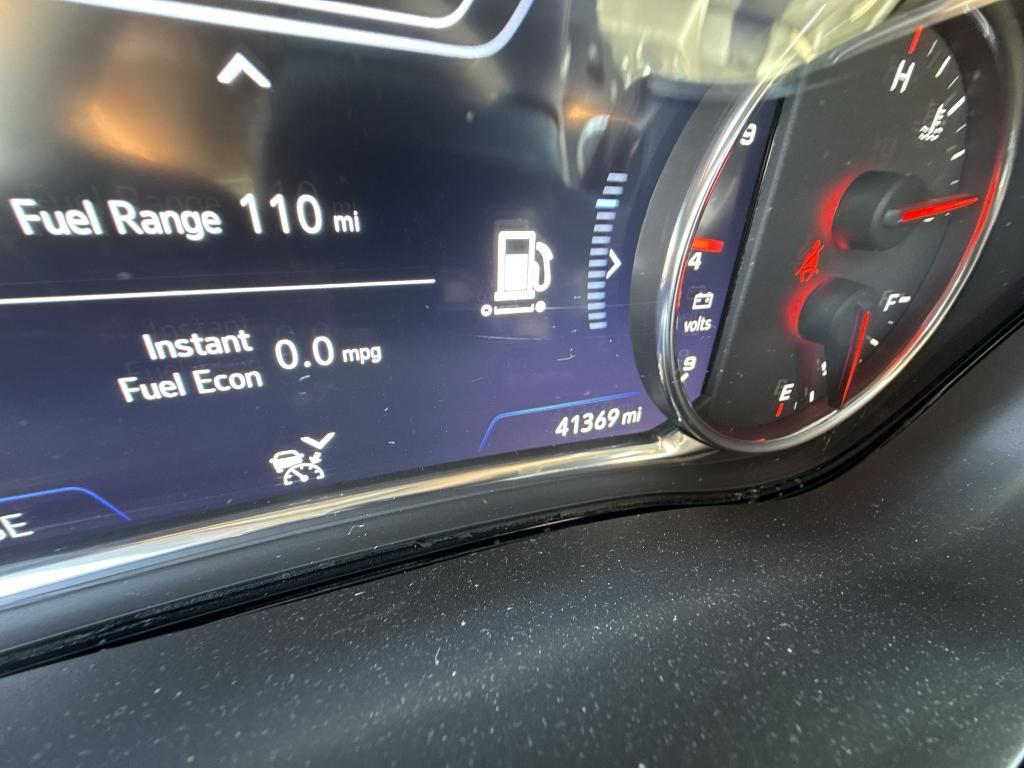 used 2022 Chevrolet Traverse car, priced at $33,492