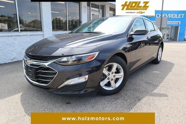 used 2022 Chevrolet Malibu car, priced at $22,243