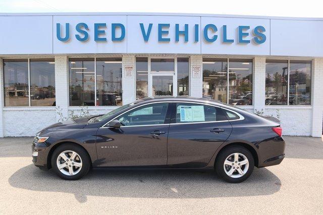 used 2022 Chevrolet Malibu car, priced at $22,243