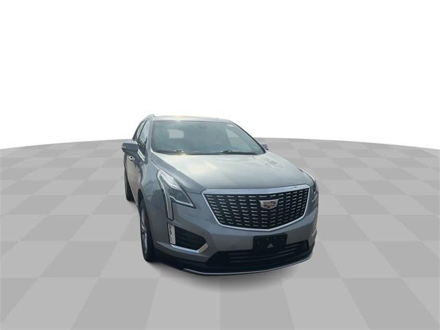 used 2023 Cadillac XT5 car, priced at $34,417