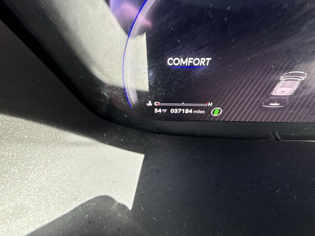 used 2022 Acura MDX car, priced at $41,230