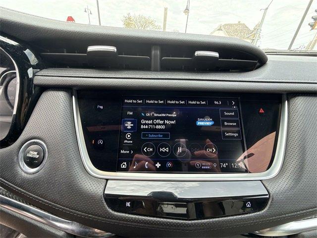 used 2022 Cadillac XT5 car, priced at $38,994