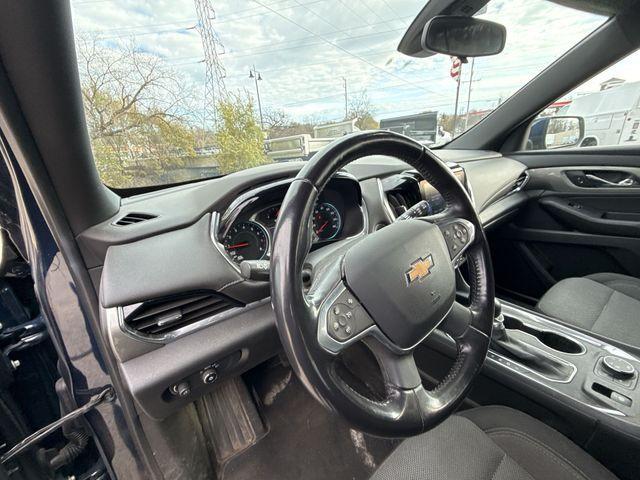 used 2022 Chevrolet Traverse car, priced at $25,924