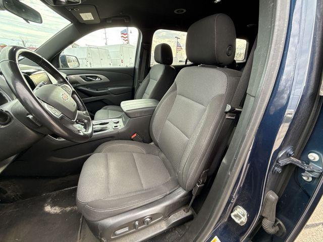 used 2022 Chevrolet Traverse car, priced at $25,924