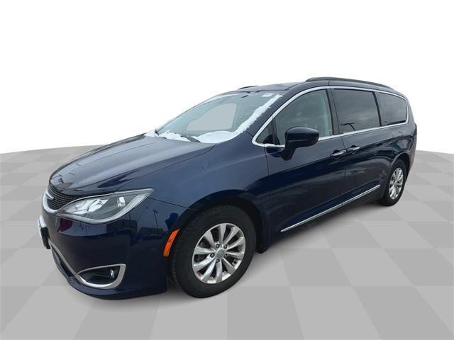 used 2017 Chrysler Pacifica car, priced at $15,988