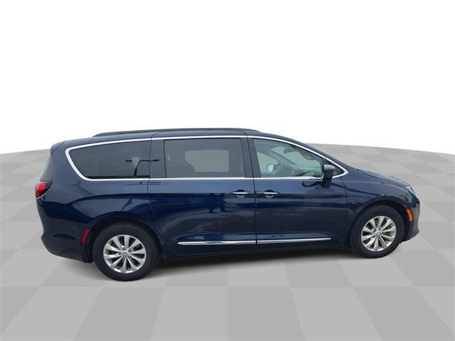 used 2017 Chrysler Pacifica car, priced at $15,988