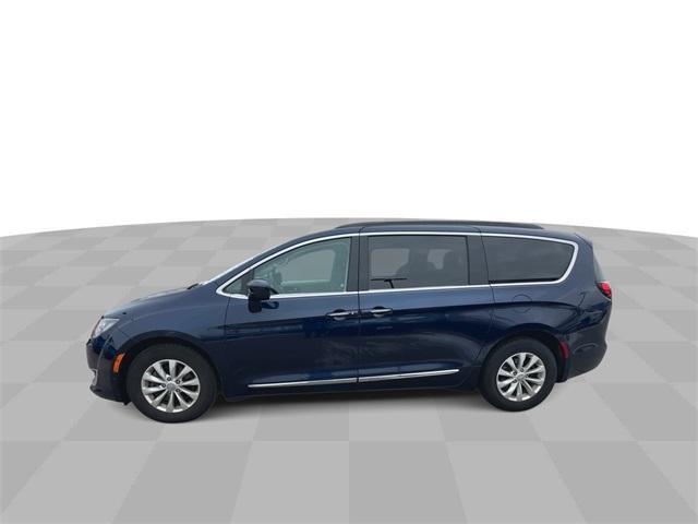 used 2017 Chrysler Pacifica car, priced at $15,988