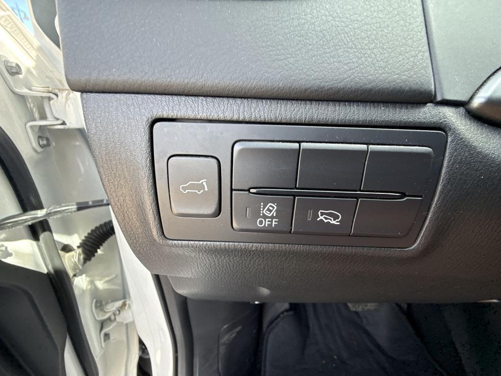 used 2023 Mazda CX-9 car, priced at $28,884