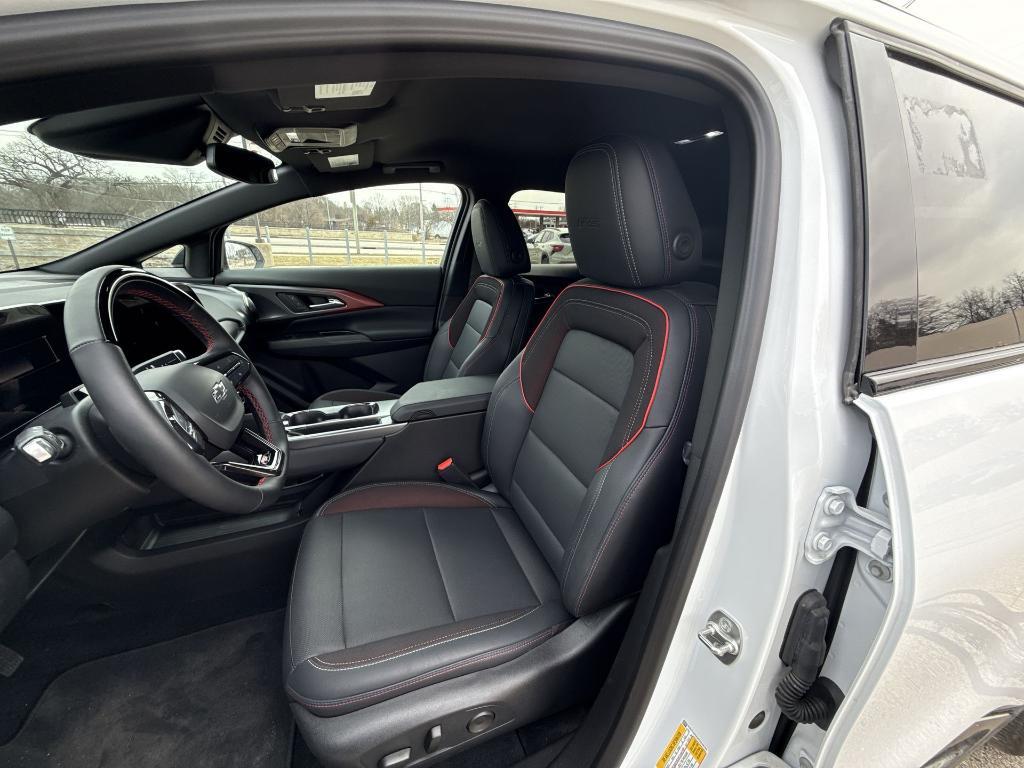 used 2024 Chevrolet Equinox EV car, priced at $35,391