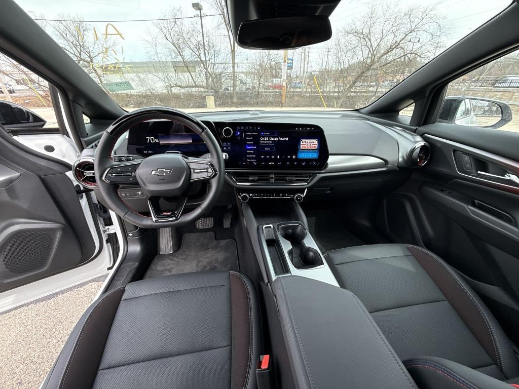 used 2024 Chevrolet Equinox EV car, priced at $35,391