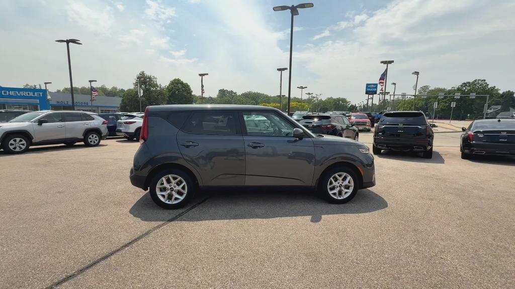 used 2022 Kia Soul car, priced at $15,976