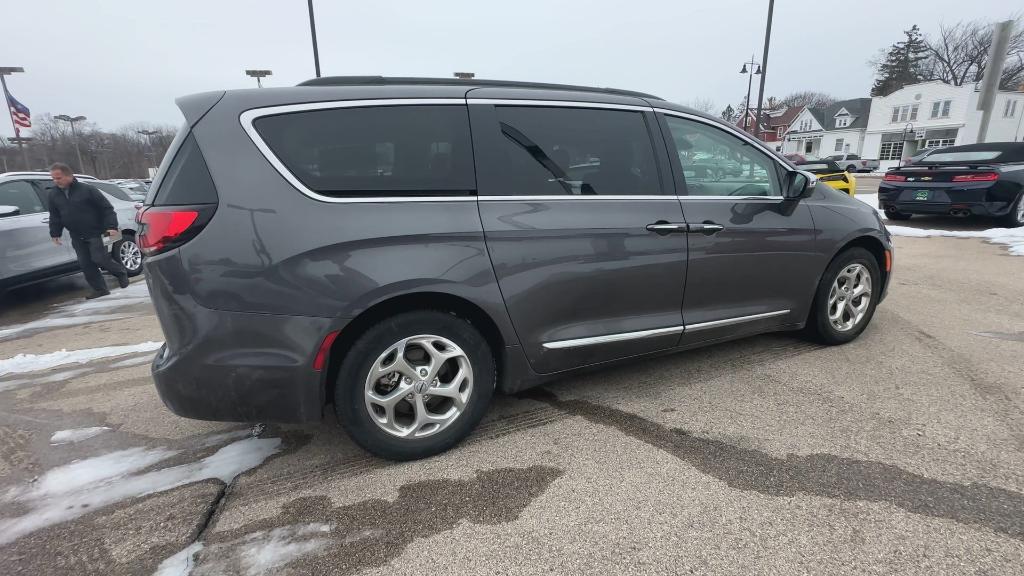 used 2022 Chrysler Pacifica car, priced at $31,306