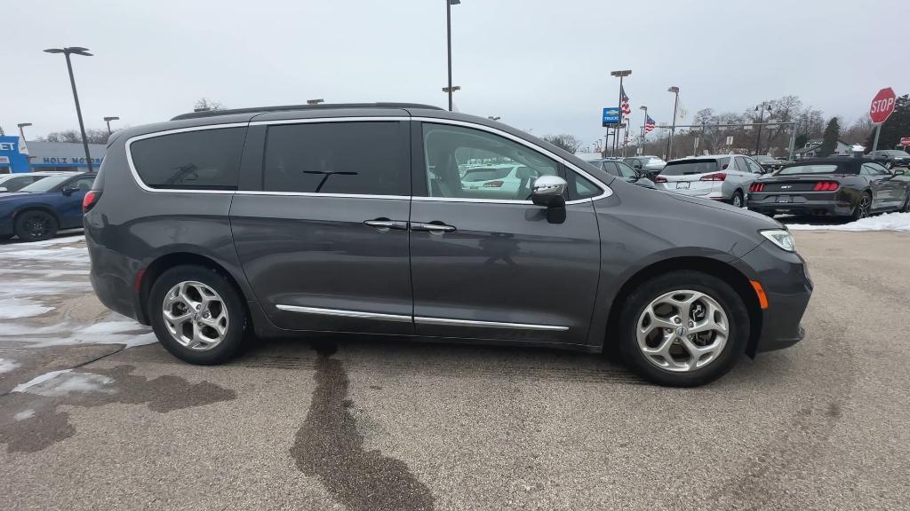 used 2022 Chrysler Pacifica car, priced at $31,306