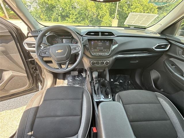 used 2023 Chevrolet TrailBlazer car, priced at $22,237