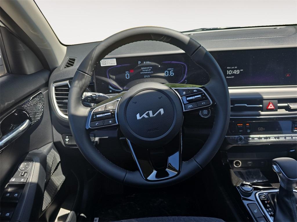 new 2025 Kia Seltos car, priced at $25,237
