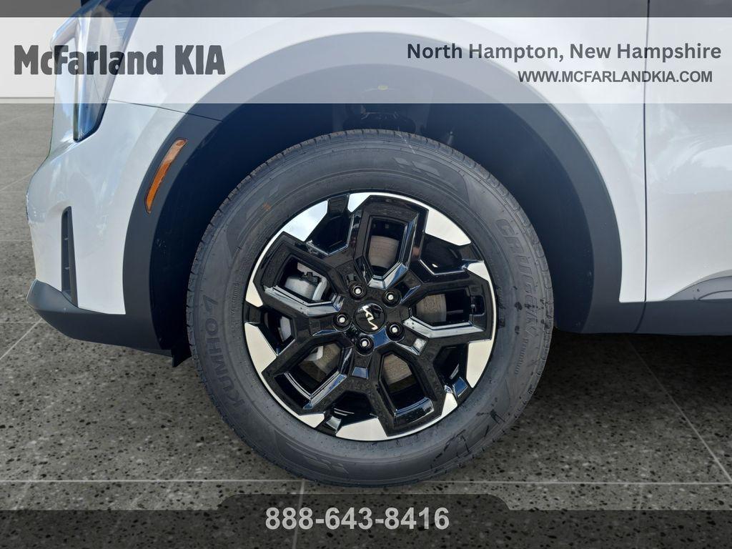 new 2026 Kia Sorento car, priced at $35,079