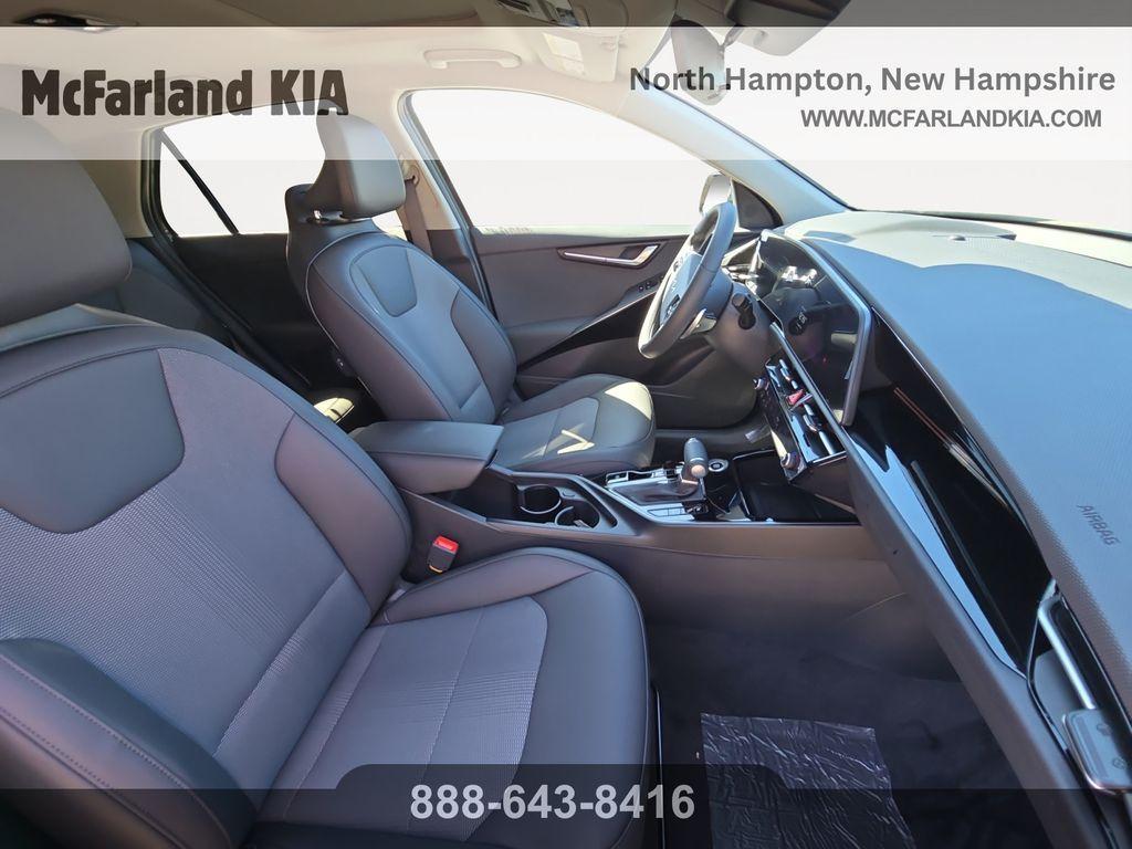 new 2025 Kia Niro car, priced at $28,804