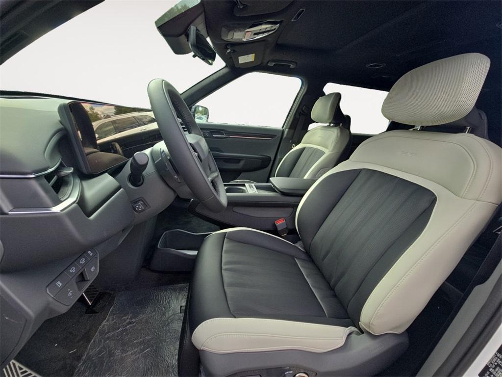 new 2026 Kia EV9 car, priced at $55,895