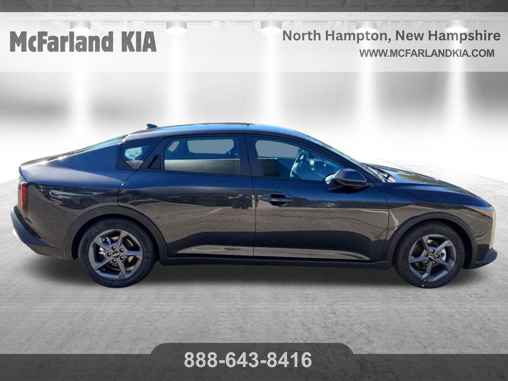 new 2025 Kia K4 car, priced at $22,123