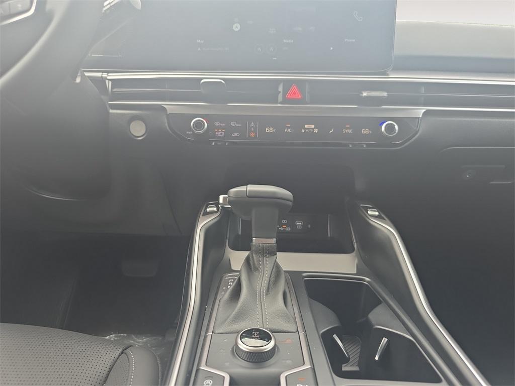 new 2025 Kia Sorento car, priced at $32,150