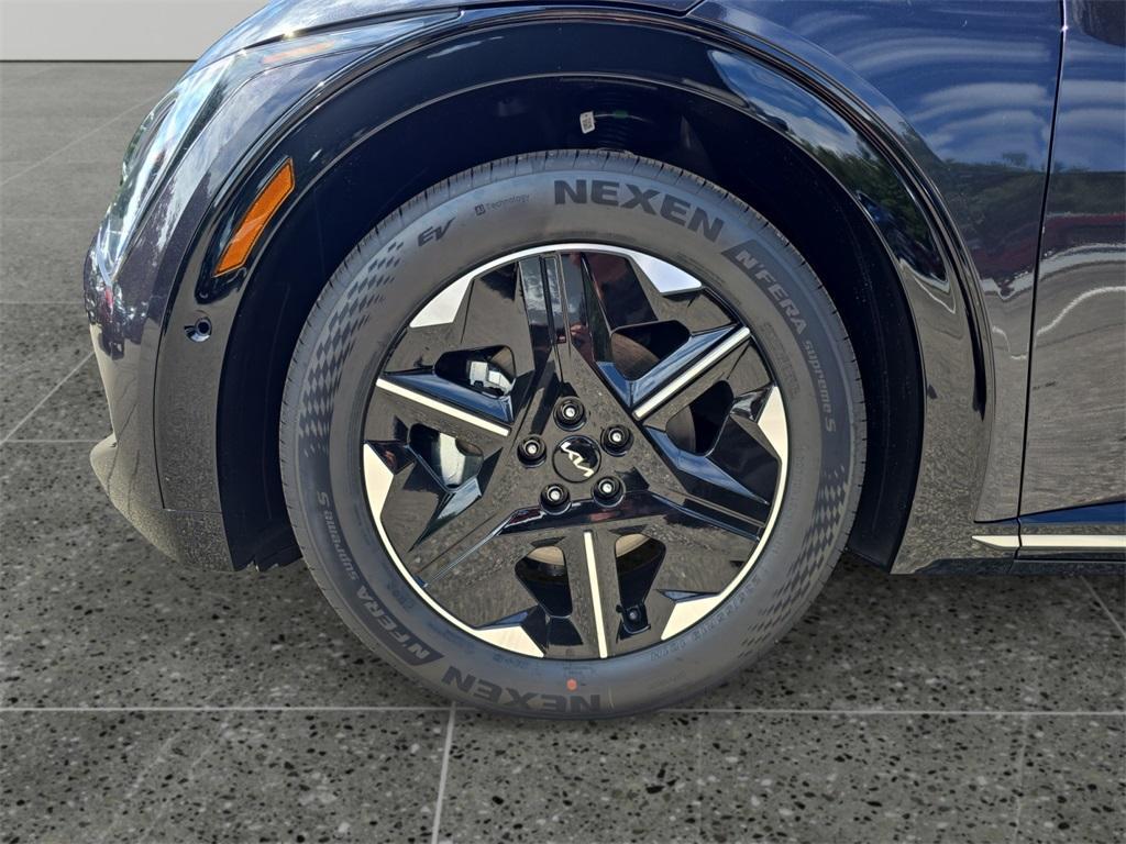 new 2025 Kia EV6 car, priced at $37,585