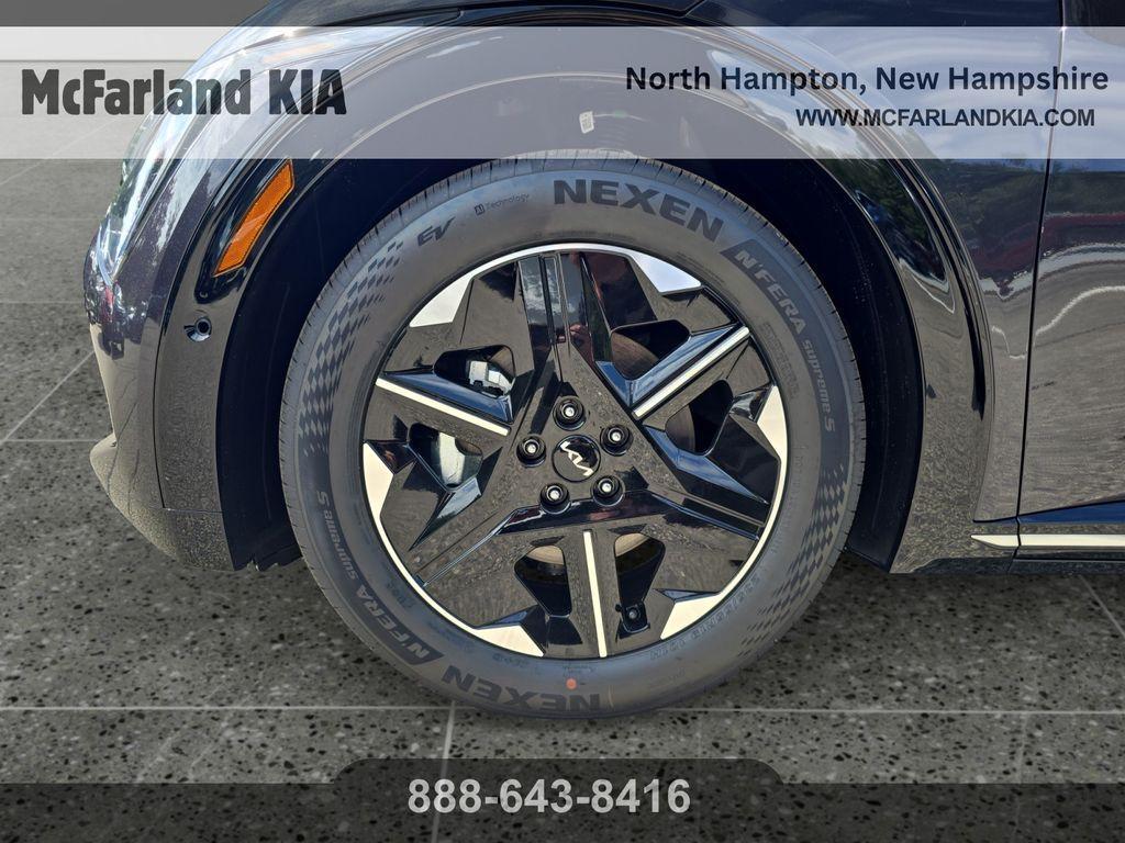 new 2025 Kia EV6 car, priced at $43,085